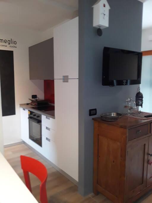 Apartmán Mini Midlake Codice Cipat 022229-At-410061 Mezzolago Exteriér fotografie